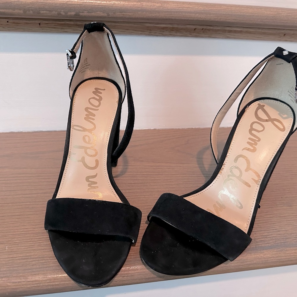 Sam Edelman size 7.5 wide “Yaro” block heel sandal black suede